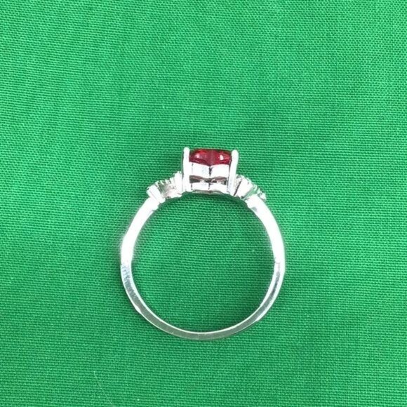 I Heart U Size 8 Red Glass Heart I Love You Sweetheart Valentine Ring SilverMark - Picture 3 of 7